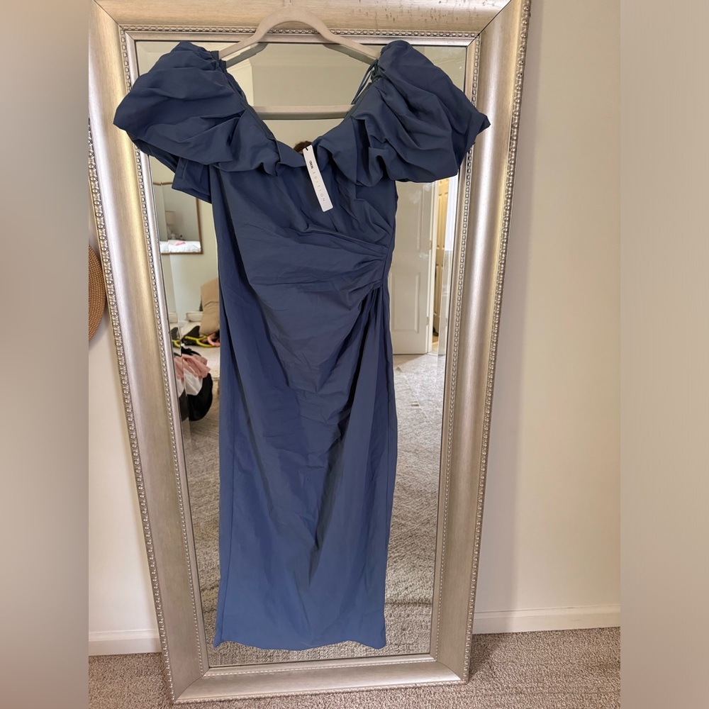 ASOS edition off the shoulder rushed puff sleeve maxi - Picture 4 of 4
